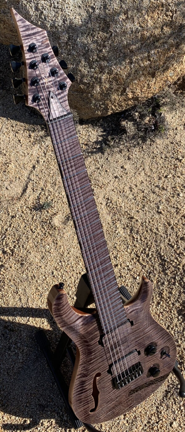 Pyramid Guitars Co. KxK Dealer