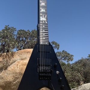 Pyramid Guitars Co., KxK Guitars Dealer