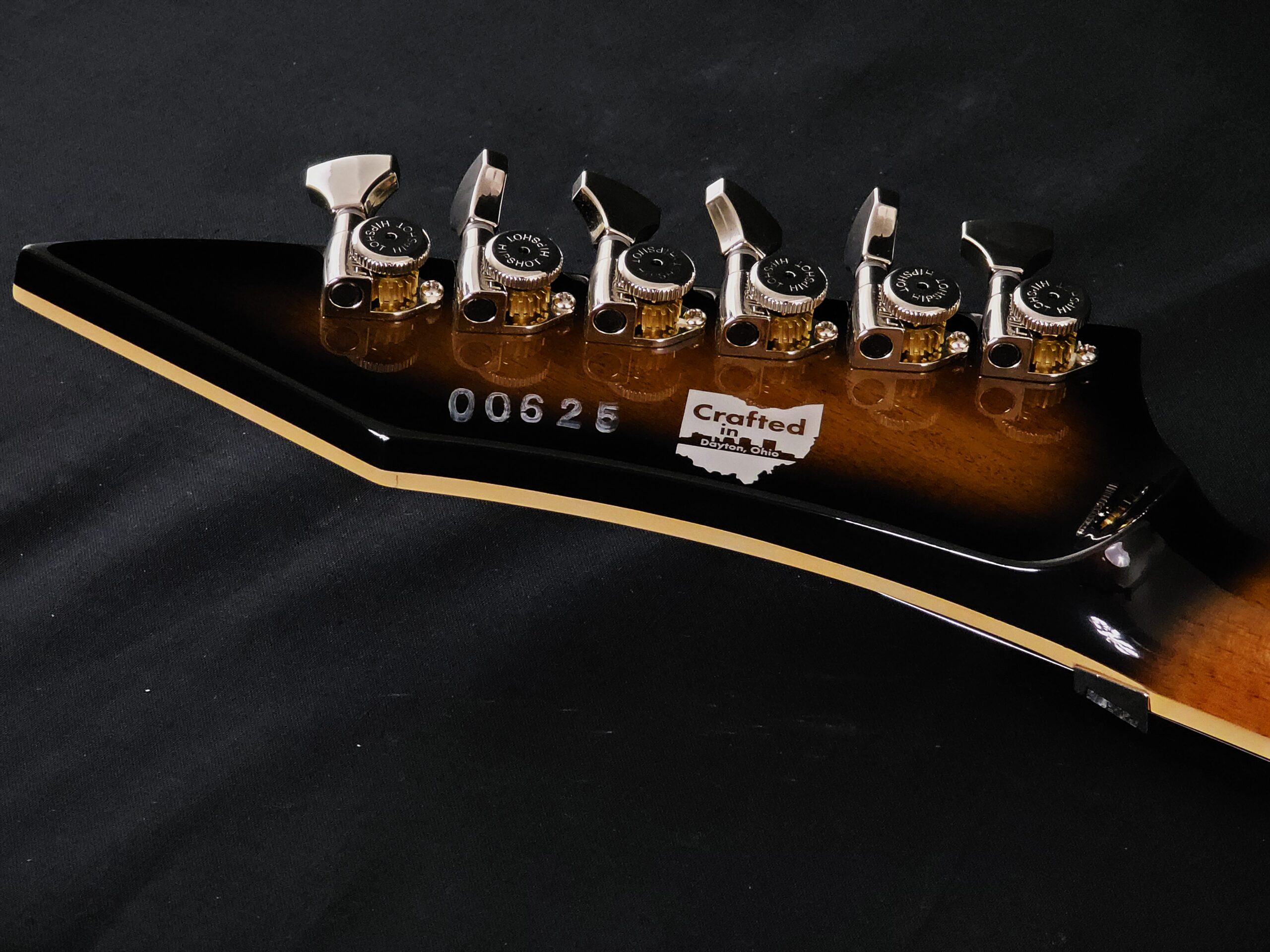 Pyramid Guitars Co., Harcom Guitars Dealer