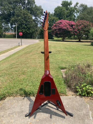 Pyramid Guitars Co. Memphis, TN